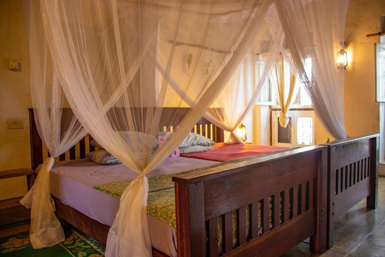 Lodge Firefly Boutique *
